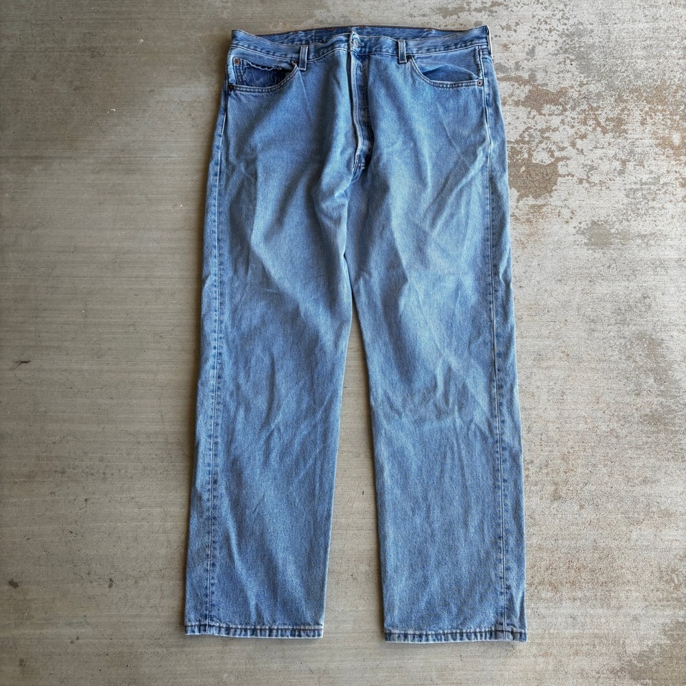 intage 90s Levi's 501 Jeans Mens 40x32 Blue Button Fly Denim Made in USA Light